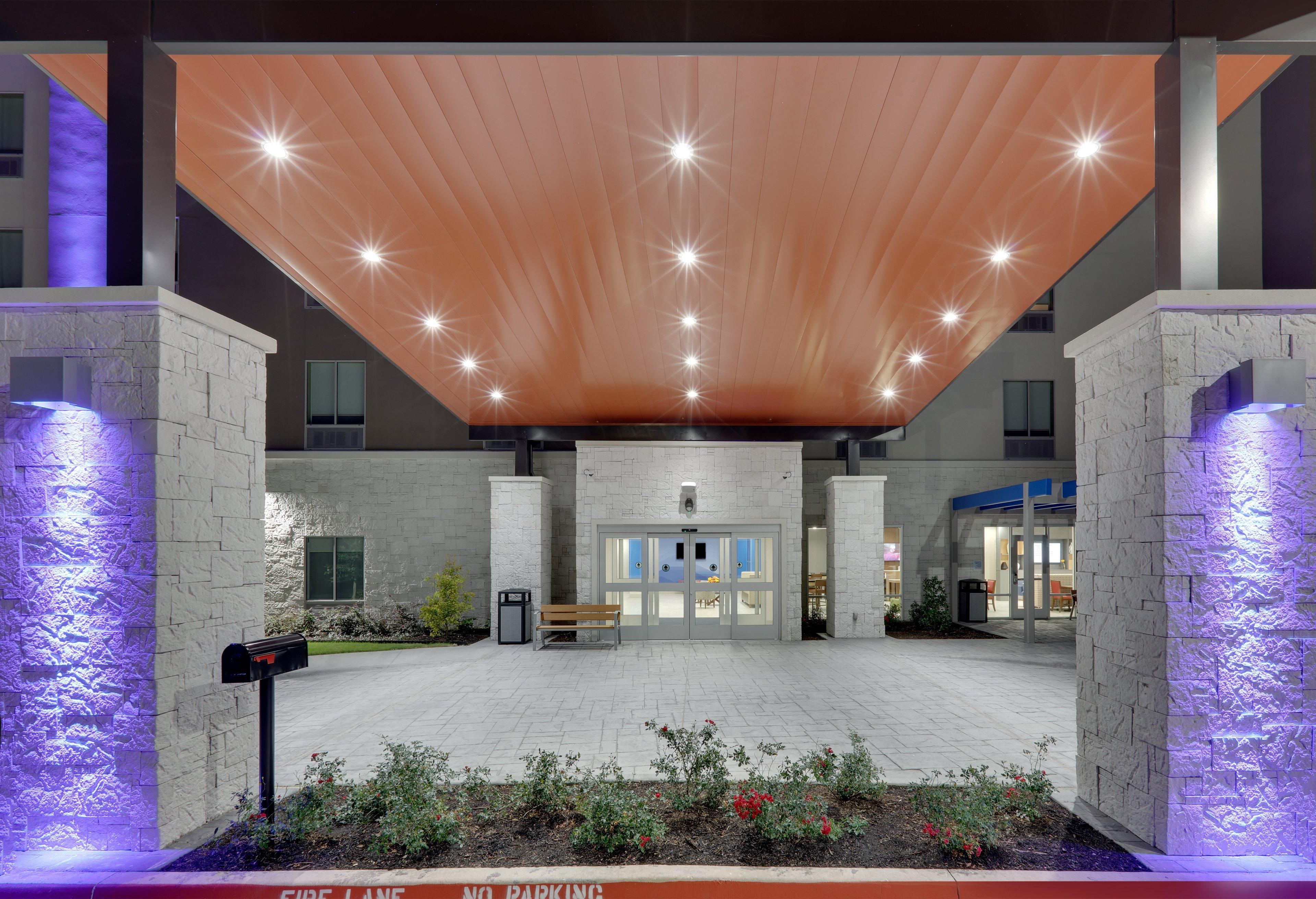 Holiday Inn Express & Suites - Plano - The Colony By Ihg Bagian luar foto