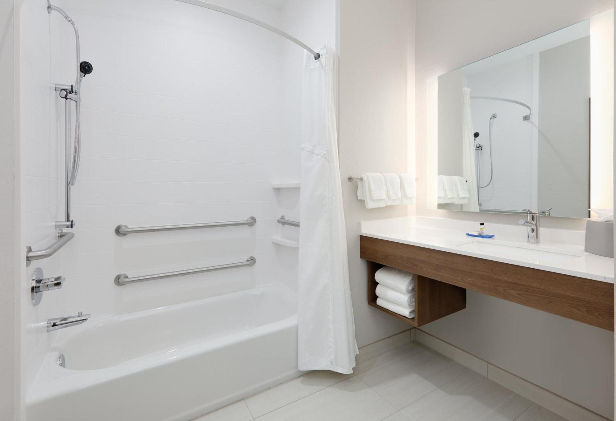 Holiday Inn Express & Suites - Plano - The Colony By Ihg Bagian luar foto